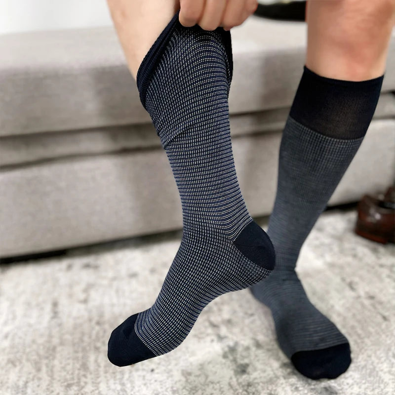 Calcetines altos de algodón para hombres